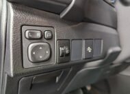 Toyota Auris Hybride 136h design business