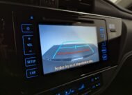 Toyota Auris Hybride 136h design business
