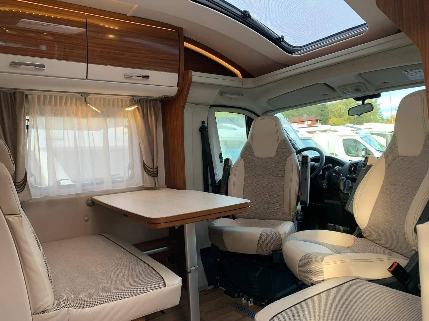 CAMPING CAR Avantage Dethleffs T 7051