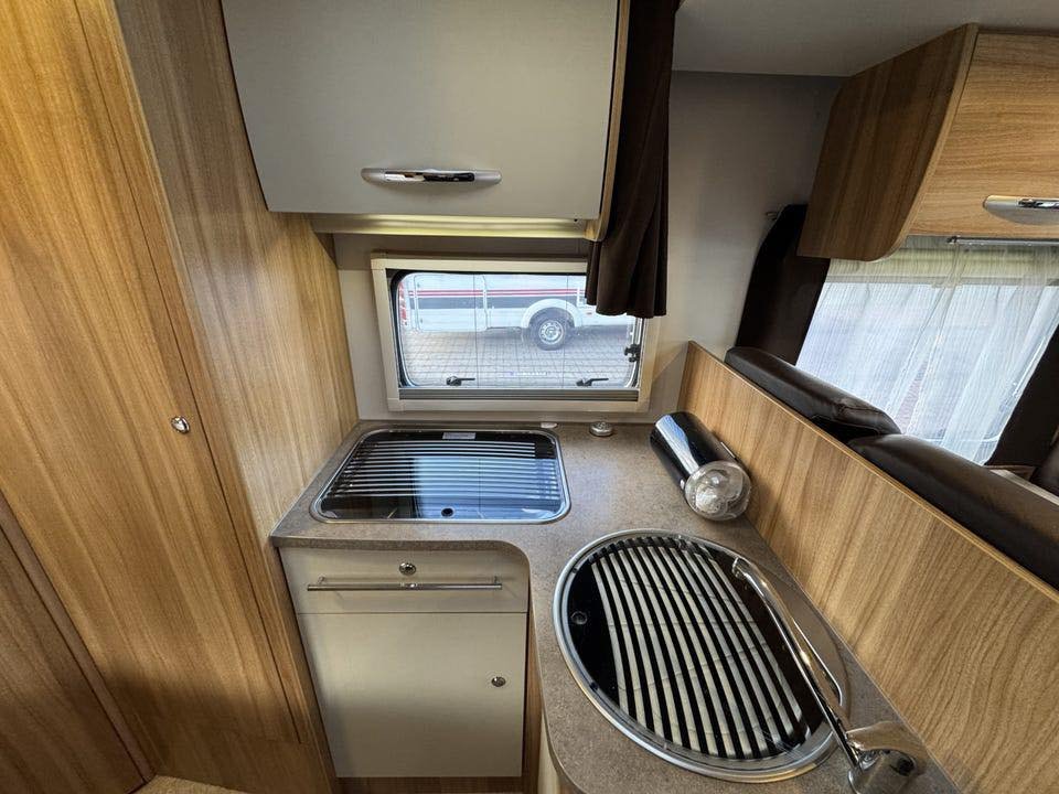 Camping car Challenger GENESIS 36