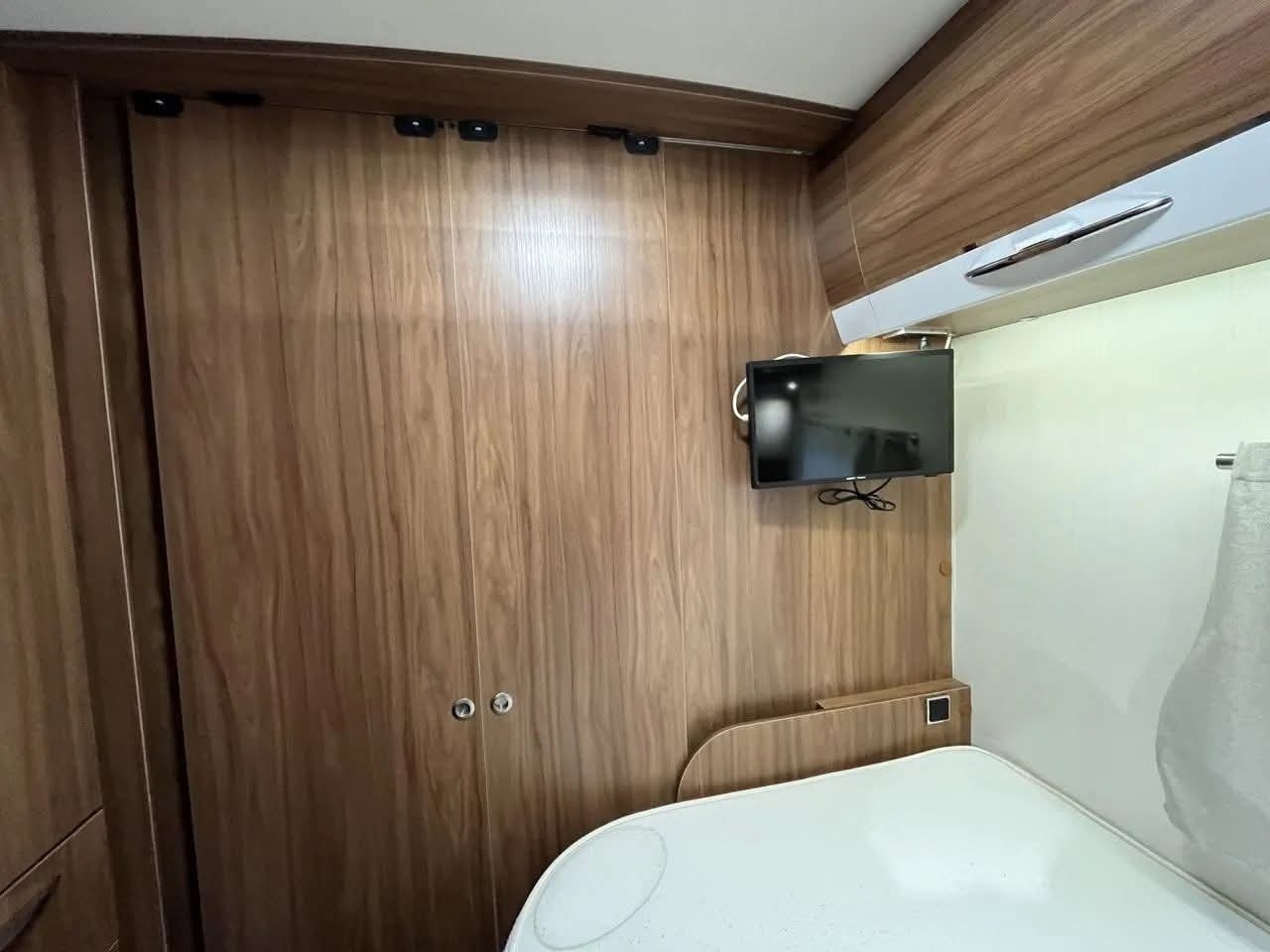 Camping car PILOTE P716 ESSENTIEL