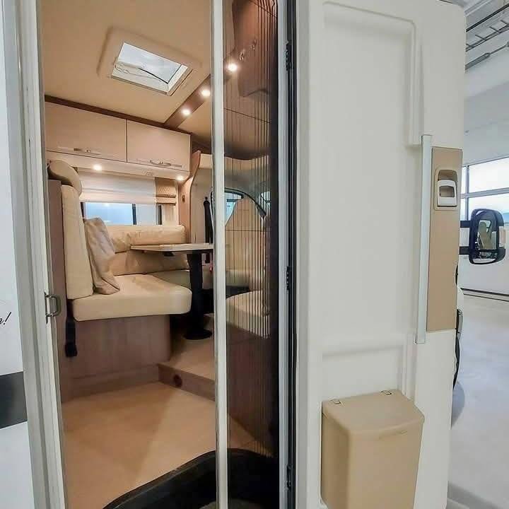 Camping car Bürstner Lians Time T 740